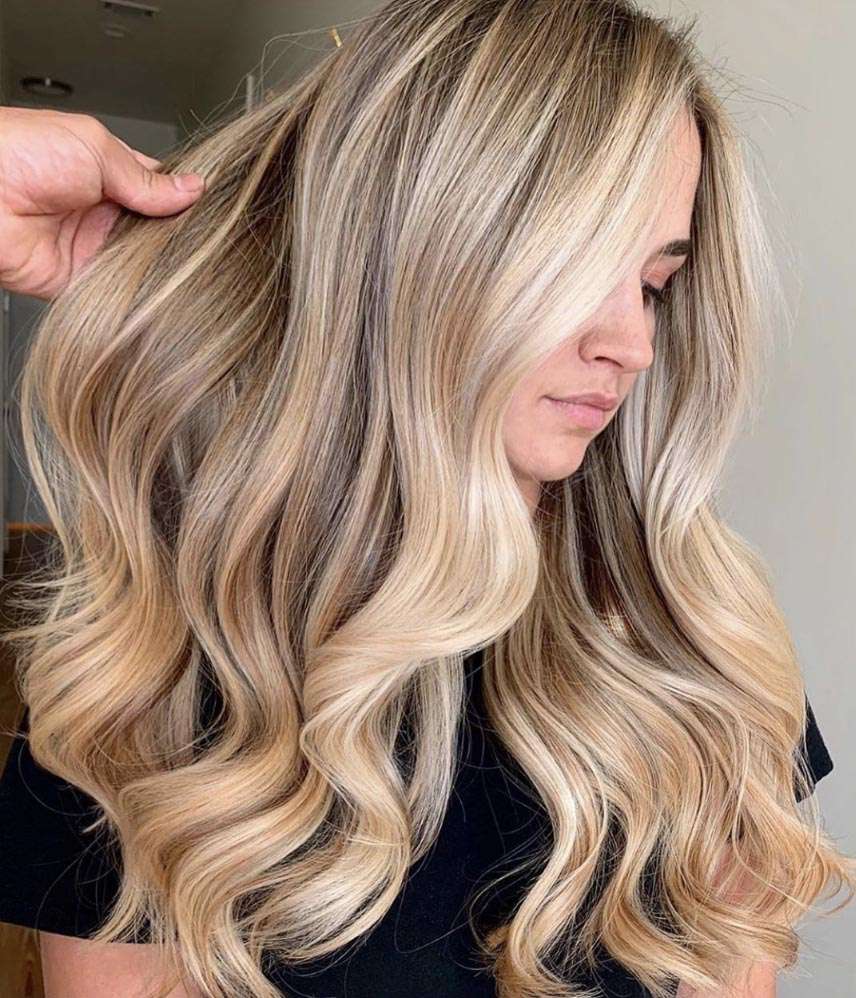 20 Trending Winter Hair Colors for Blondes in 2025 16 14 pic
