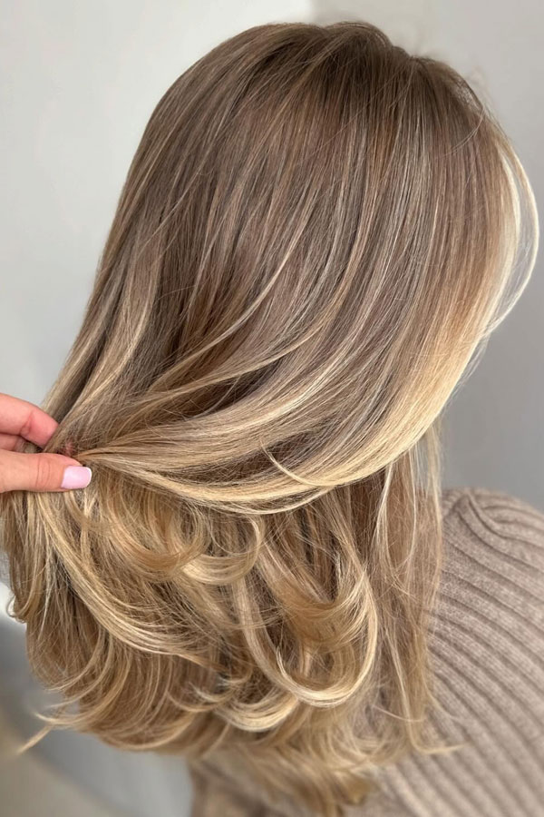 20 Trending Winter Hair Colors for Blondes in 2025 5 3 pic