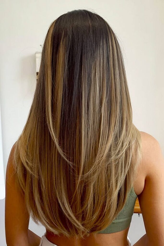 15+ Gorgeous Layered Haircuts for Long Hair That Instantly Transform Your Style 7 5 p