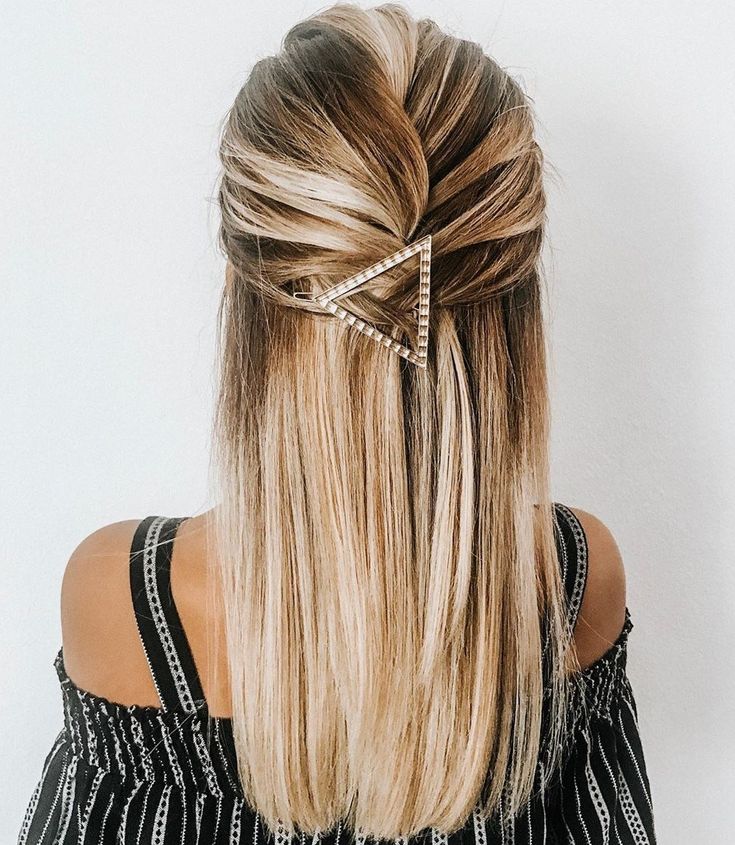 30 Stunning Straight Hairstyles That Will Define 2025 Trends 16 p 14