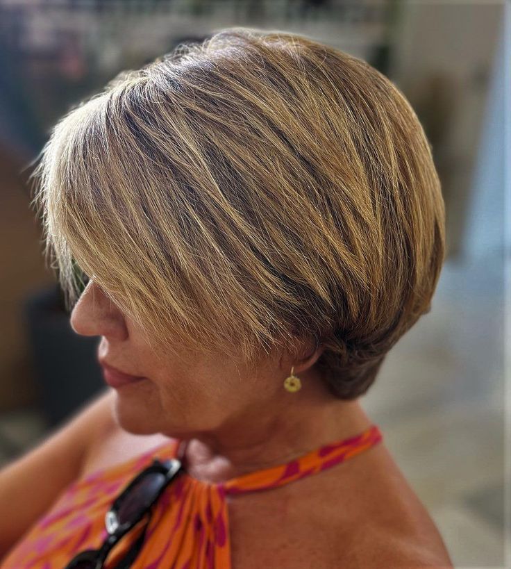 15+ Best Wash and Wear Hairstyles for Older Women (Low-Maintenance & Stylish) 4 p 2 2