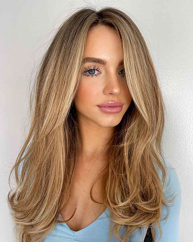30 Stunning Straight Hairstyles That Will Define 2025 Trends 8 p 6