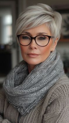15+ Gray Hairstyles for Older Women | Chic & Timeless Ideas 3 p 1 11