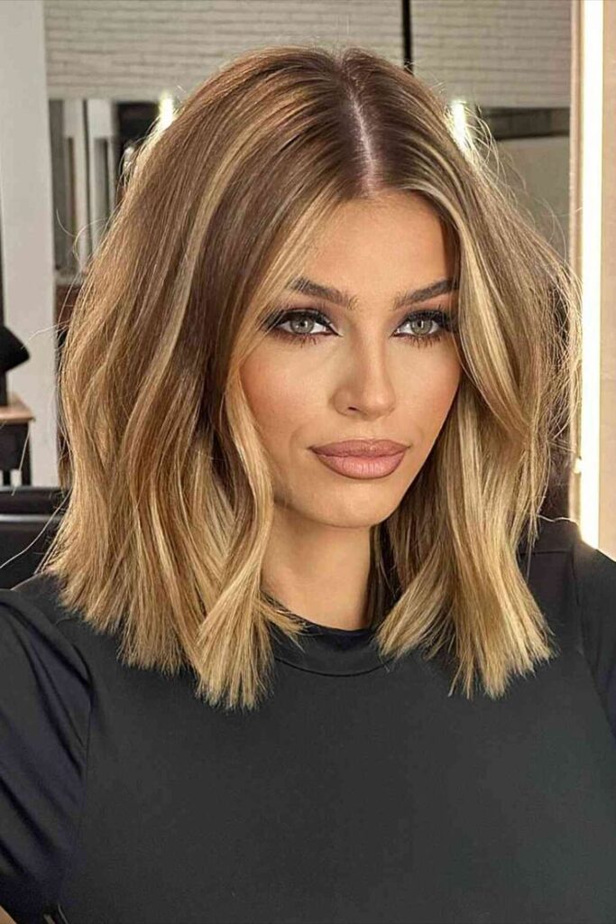 15+ Charming Medium Bob Haircuts You’ll Want to Copy Instantly 3 p 1 22