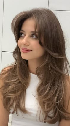 15+ Gorgeous Layered Haircuts for Long Hair to Transform Your Look 3 p 1 5