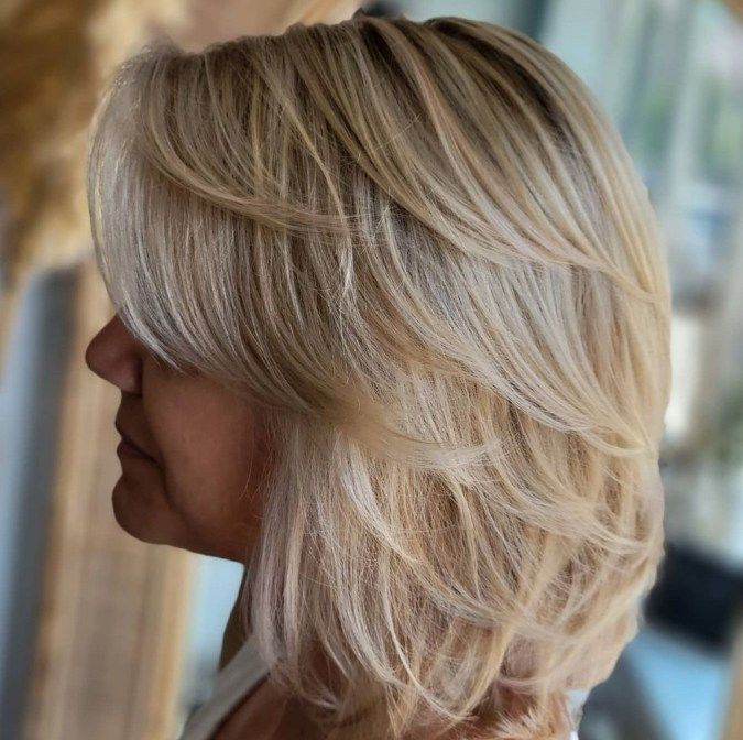 13+ Feathered Bob Hairstyles for a Soft, Chic Look 12 p 10 31