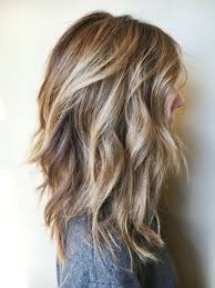 13+ Feathered Bob Hairstyles for a Soft, Chic Look 13 p 11 29