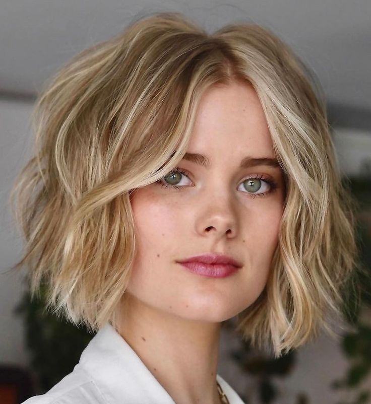 22 Wavy Bob Hairstyles That Redefine Effortless Chic 13 p 11 39
