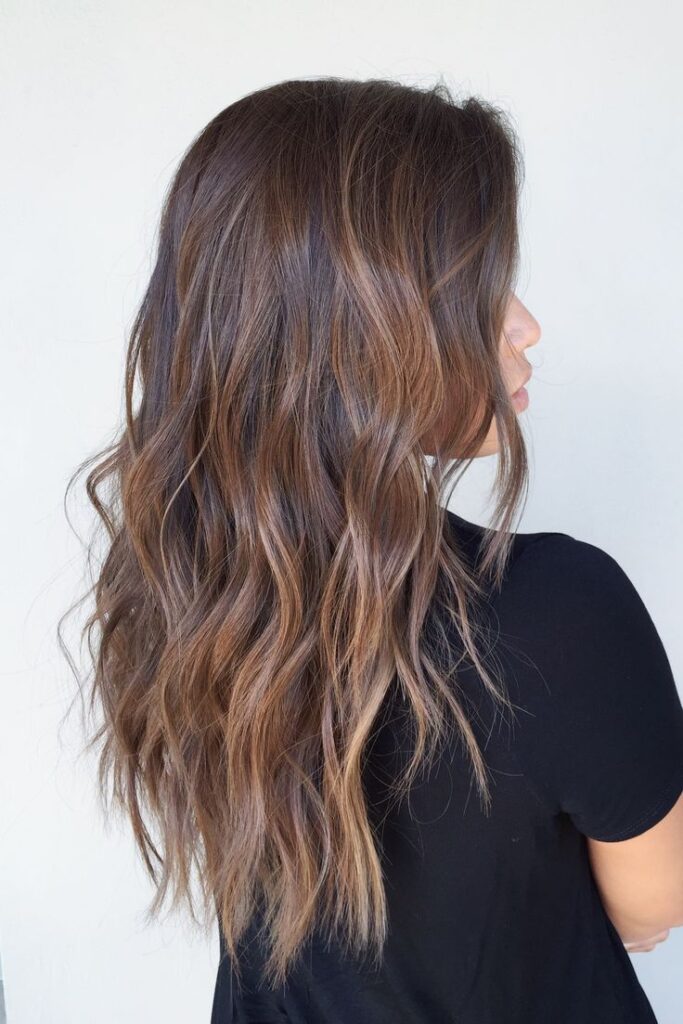 15+ Thick Wavy Haircuts That Will Transform Your Look in 2025 13 p 11 4