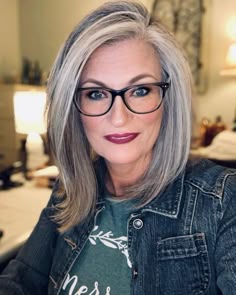 20 Flattering Bobs for Women Over 50 14 p 12 19