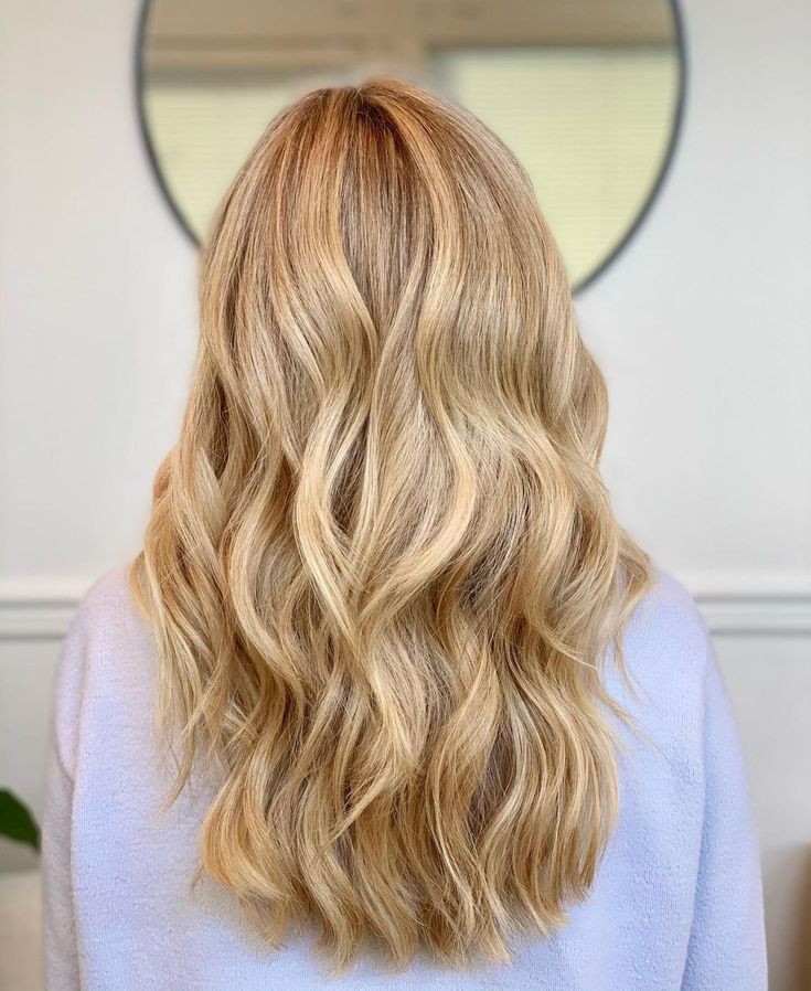 15+ Stunning Winter Hair Colors for Blondes to Try in 2025 14 p 12 7