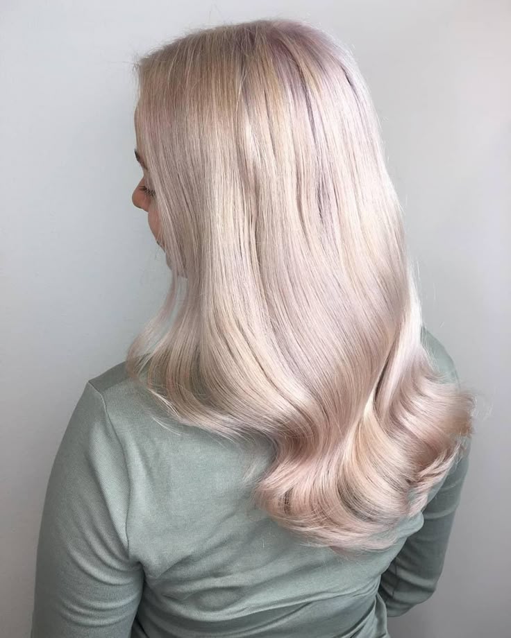 15+ Stunning Winter Hair Colors for Blondes to Try in 2025 15 p 13 7