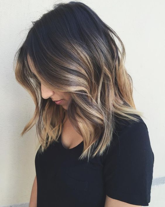 15+ Charming Medium Bob Haircuts You’ll Want to Copy Instantly 16 p 14 24