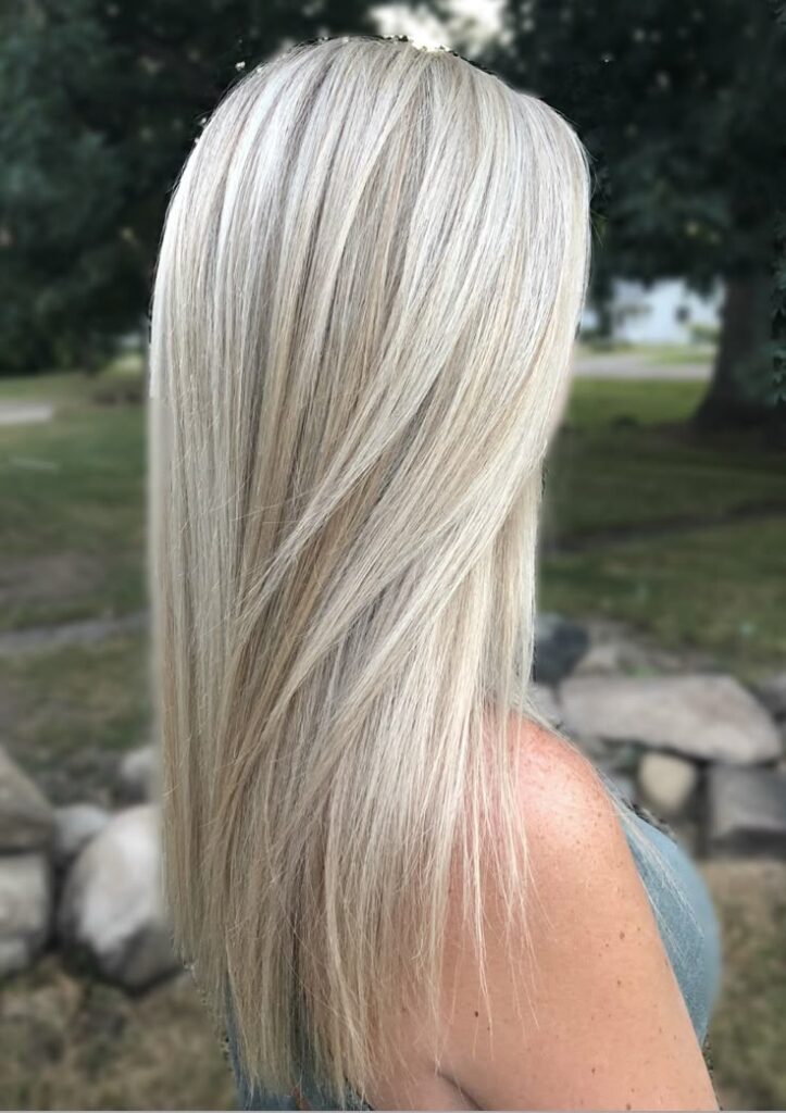15+ Stunning Platinum Blonde Hair Color Ideas to Try in 2025 16 p 14 28