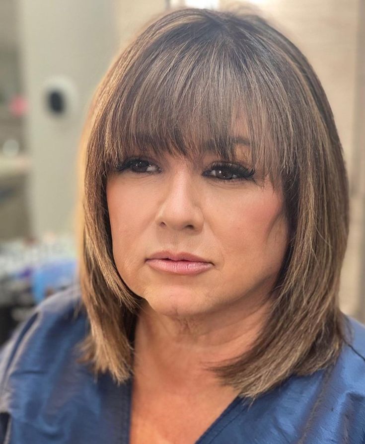 20 Flattering Bobs for Women Over 50 18 p 16 16