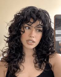 15+ Stunning Wolf Haircut Ideas for Every Style in 2025 6 p 17 2