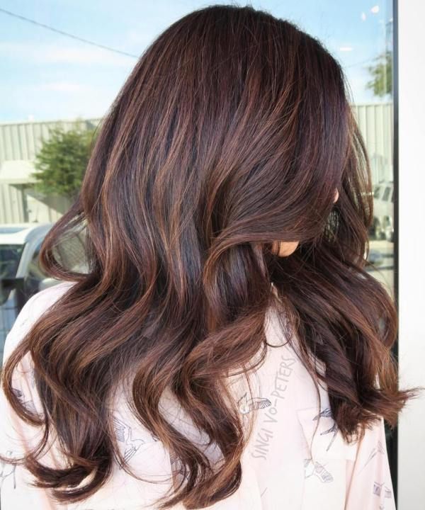 25+ Gorgeous Caramel Highlights on Dark Hair That Turn Heads 20 p 18 1