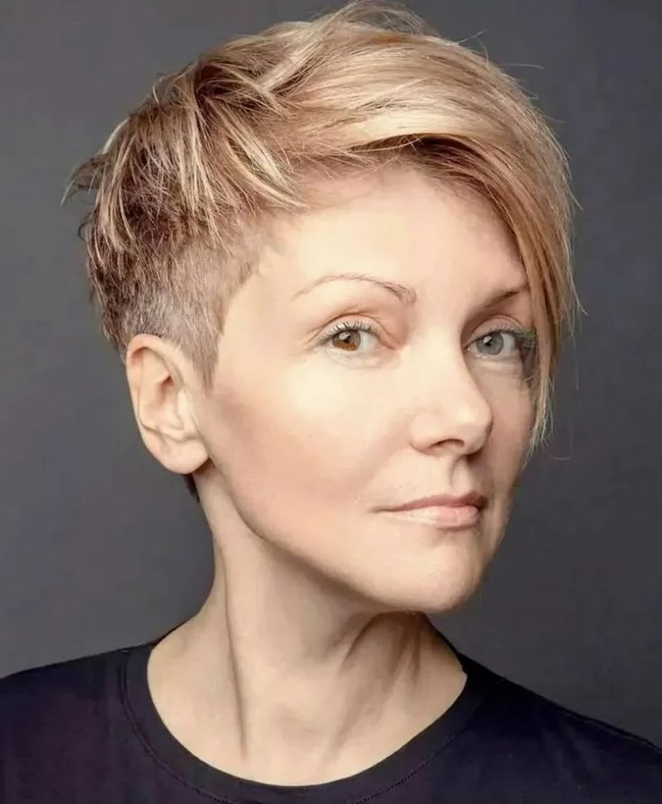 20 Flattering Bobs for Women Over 50 21 p 19 6
