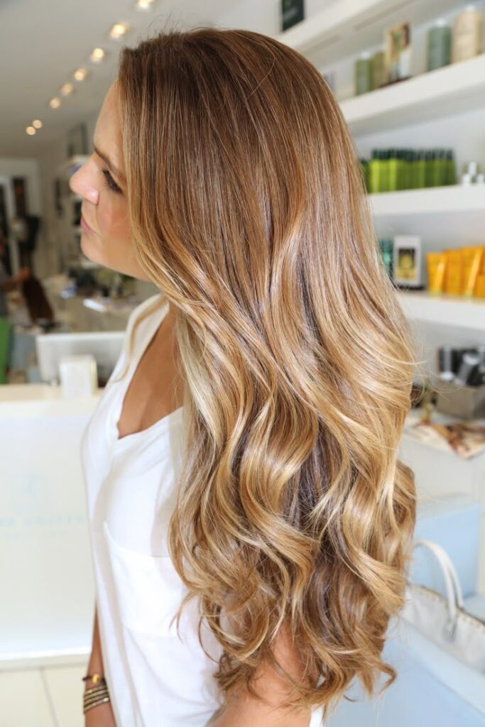 15+ Fall Hair Colors for Blondes to Try in 2025 4 p 2 34