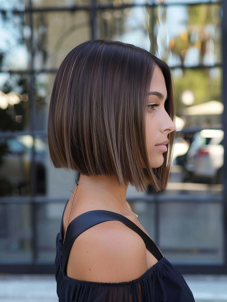 15+ Charming Angled Bob Haircuts 6 p 4 22