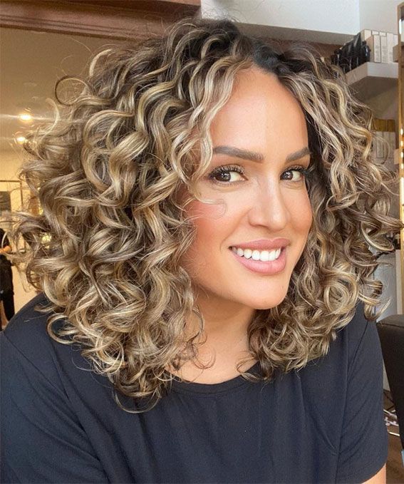 15+ Short Curly Hairstyles Ideas to Rock Your Natural Curls in 2025 6 p 4 3