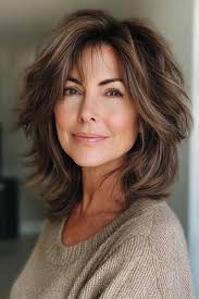 15+ Wash And Wear Hairstyles For Older Women That Look Effortlessly Stylish 6 p 4 49
