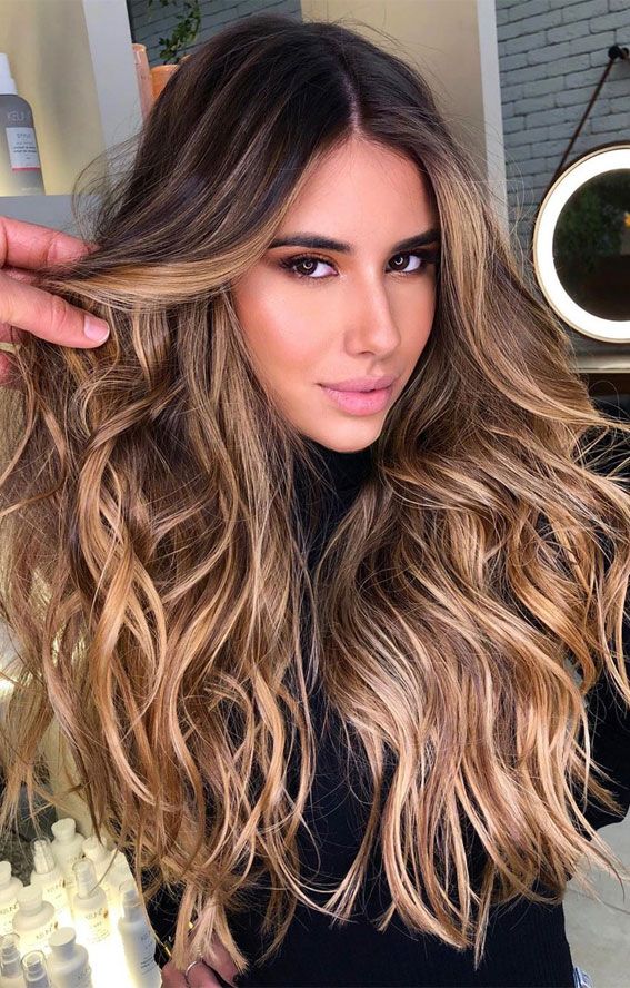 25+ Gorgeous Caramel Highlights on Dark Hair That Turn Heads 8 p 6 1