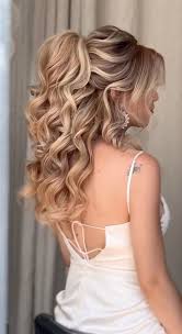 22 Stunning Long Curly Hairstyles to Try in 2025 8 p 6 35