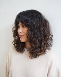22 Stunning Long Curly Hairstyles to Try in 2025 9 p 7 34