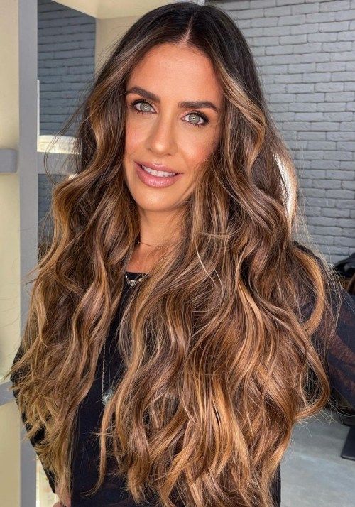 25+ Gorgeous Caramel Highlights on Dark Hair That Turn Heads 11 p 9 1