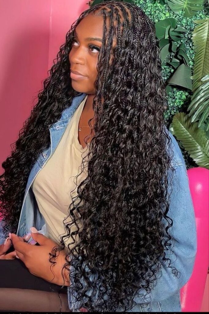 22 Stunning Long Curly Hairstyles to Try in 2025 11 p 9 32