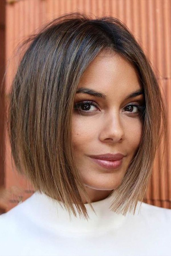 15+ Short Winter Hairstyles That Are Cute, Cozy & Chic 11 p 9 33