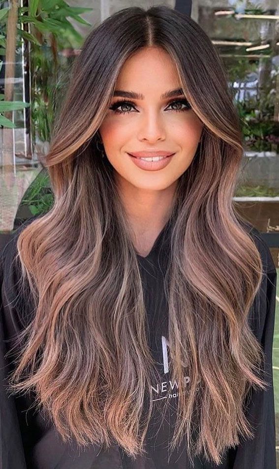 15+ Stunning Dark Brown Balayage Hair Color Ideas for 2025 13 15+ Stunning Dark Brown Balayage Hair Color Ideas for 2025