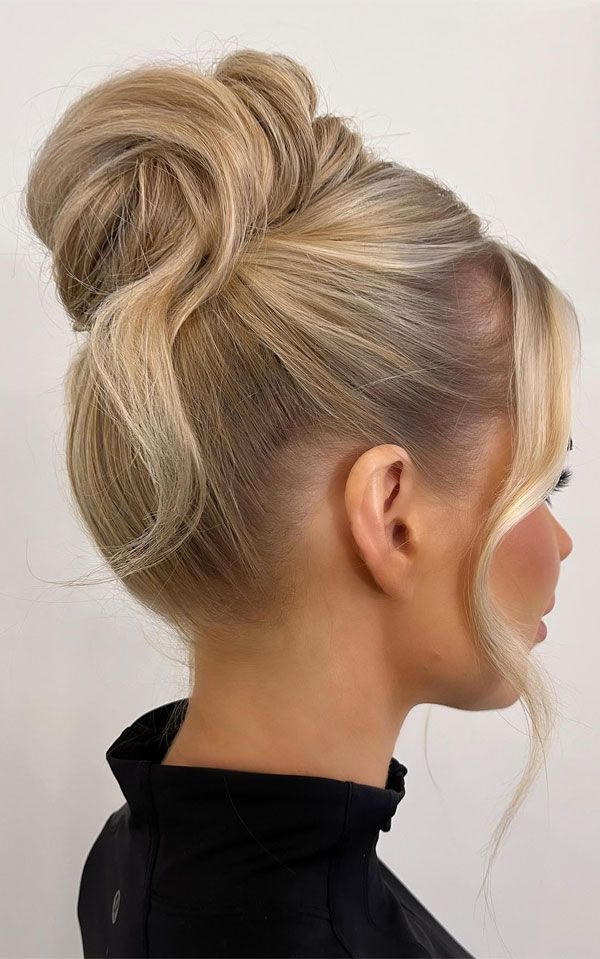 20+ Straight Hairstyles to Try for a Sleek and Modern Look in 2025 11 p 9 8