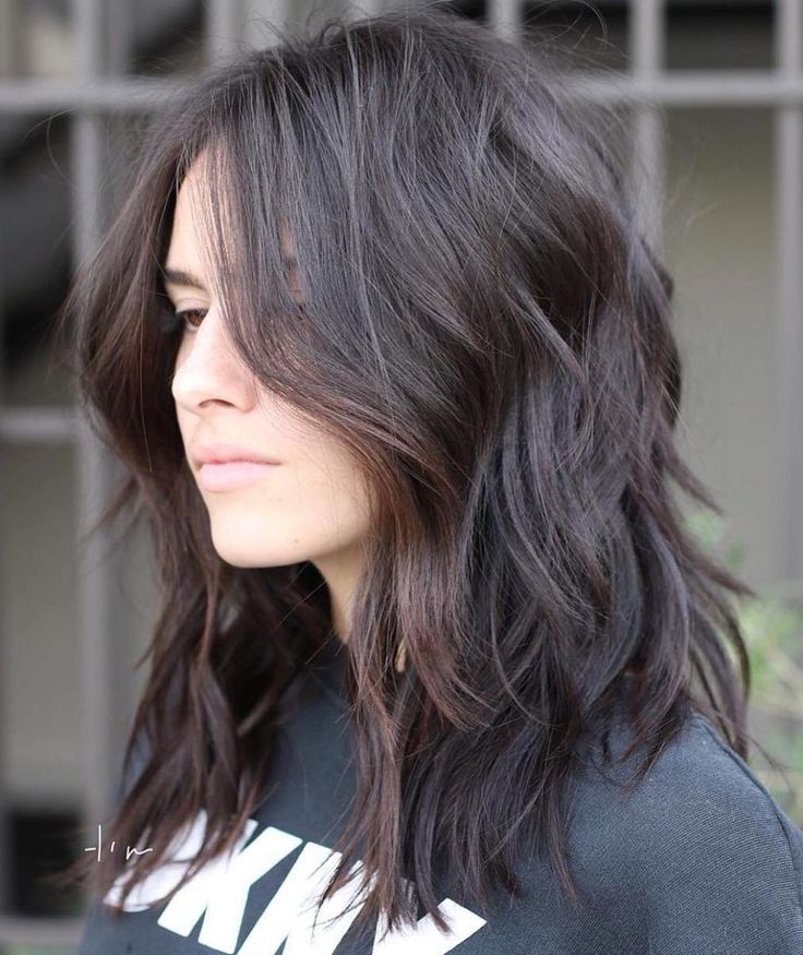 15+ Chic Medium-Length Layered Haircuts to Refresh Your Look 9 p7